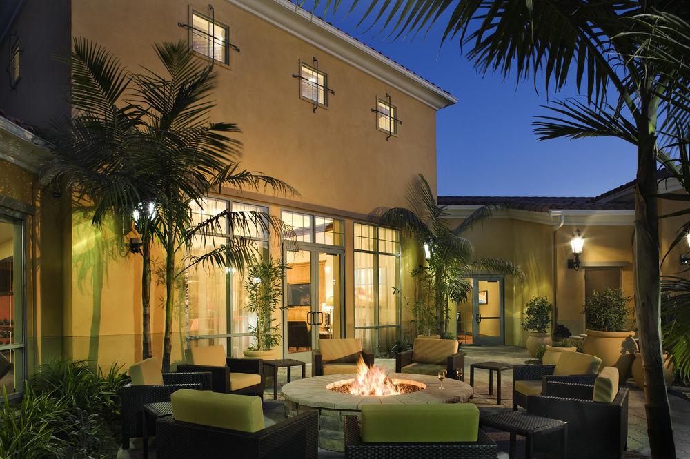 Отель Courtyard By Marriott Santa Barbara Goleta Экстерьер фото